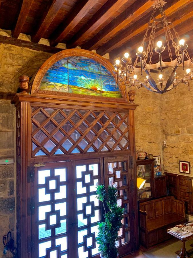 Hotel Tres Coronas De Silos سانتو دومينغو دي سيلوس المظهر الخارجي الصورة