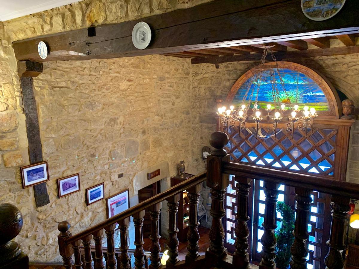 Hotel Tres Coronas De Silos سانتو دومينغو دي سيلوس المظهر الخارجي الصورة
